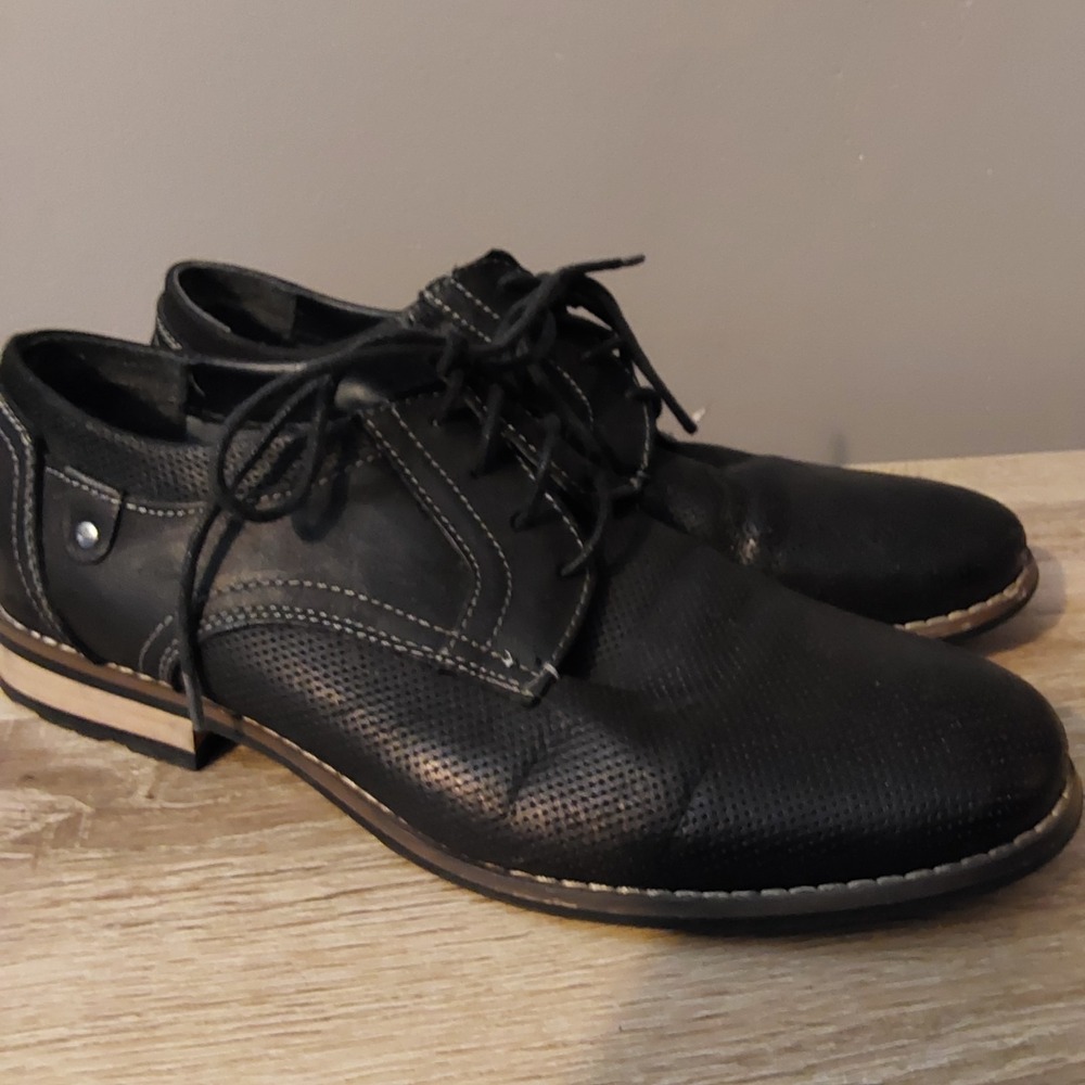 Steve Madden Mens Cherp Derby Dress Shoes 10.5 Black Leather Perforated Lace Up - Picture 4 of 9